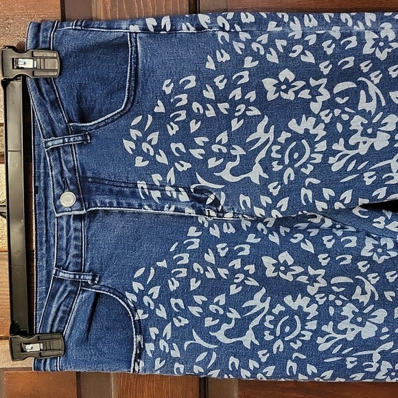 Saints & Hearts Blue Floral Printed Flare Jeans - Picture 2 of 7